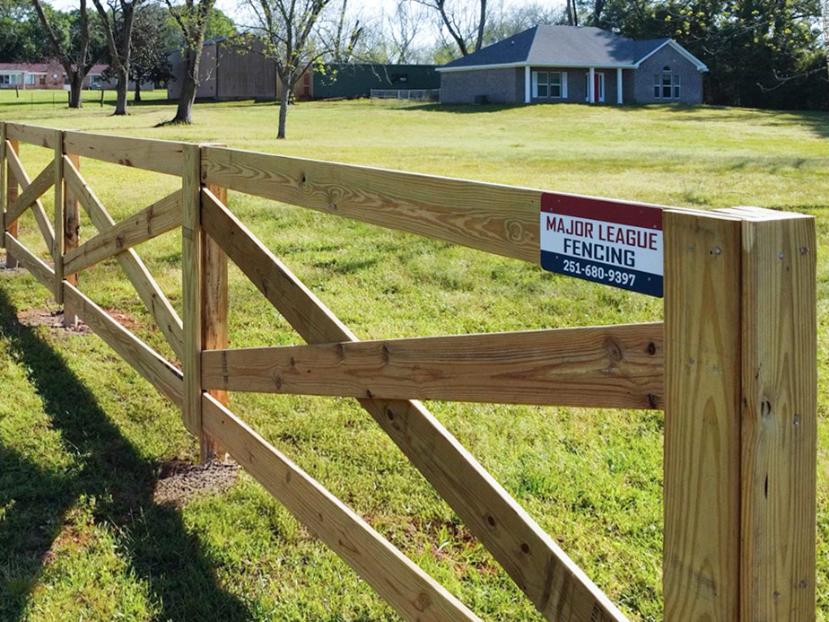 Farm fencing benefits in Mobile Alabama