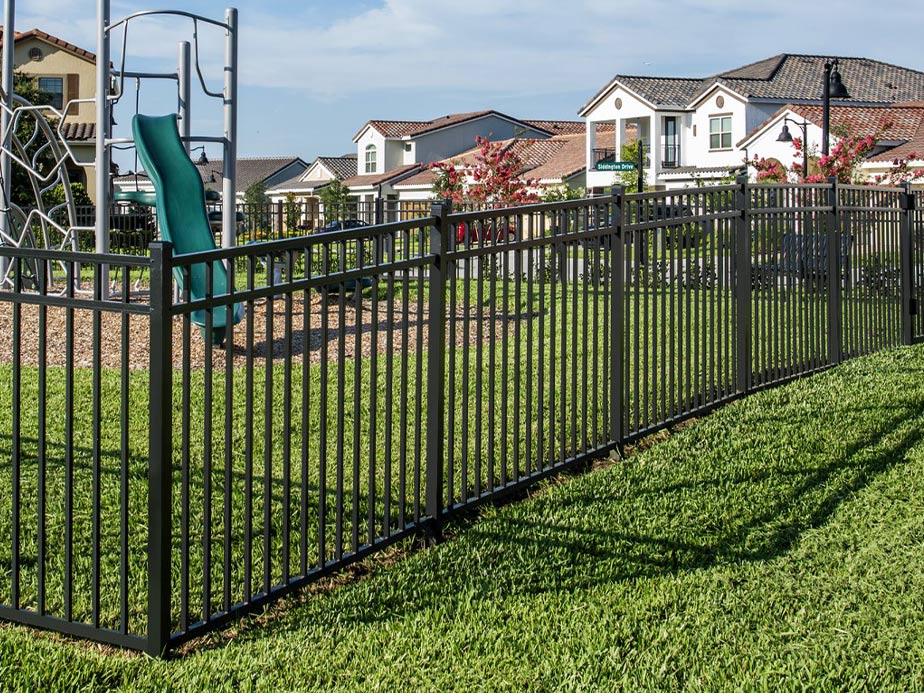 Mobile Alabama aluminum fence company in the Mobile Alabama area.