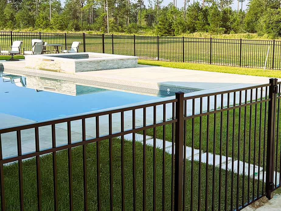 Pool fencing benefits in Mobile Alabama