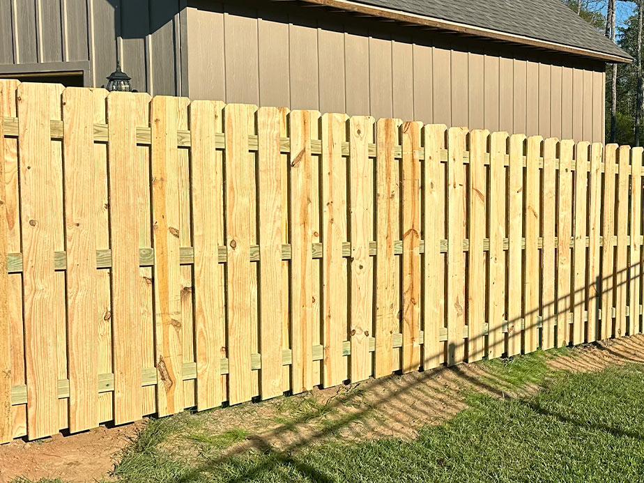 Residential Wood fence contractor in the Mobile Alabama area.