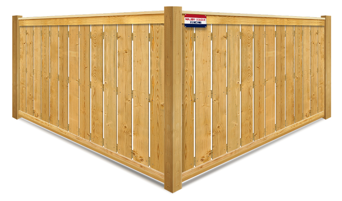 Semi-privacy wood fence company in Mobile Alabama