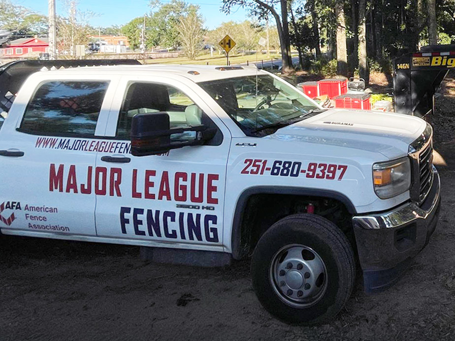 Major League Fencing fence FAQs in the Mobile Alabama area