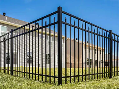 3 rail aluminum fence with a flat top and alternating spear top pickets