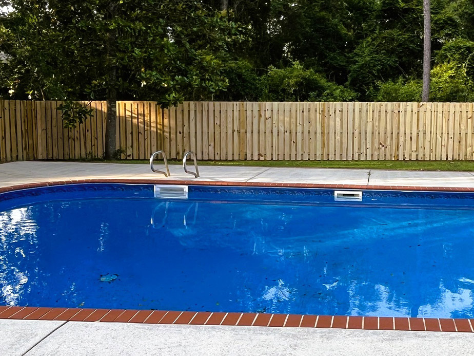 Pool fence company in Mobile Alabama