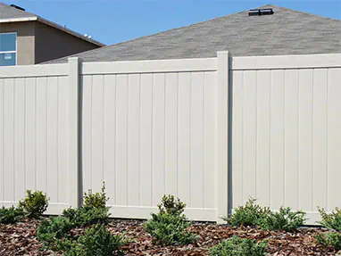 Full Privacy vinyl fence